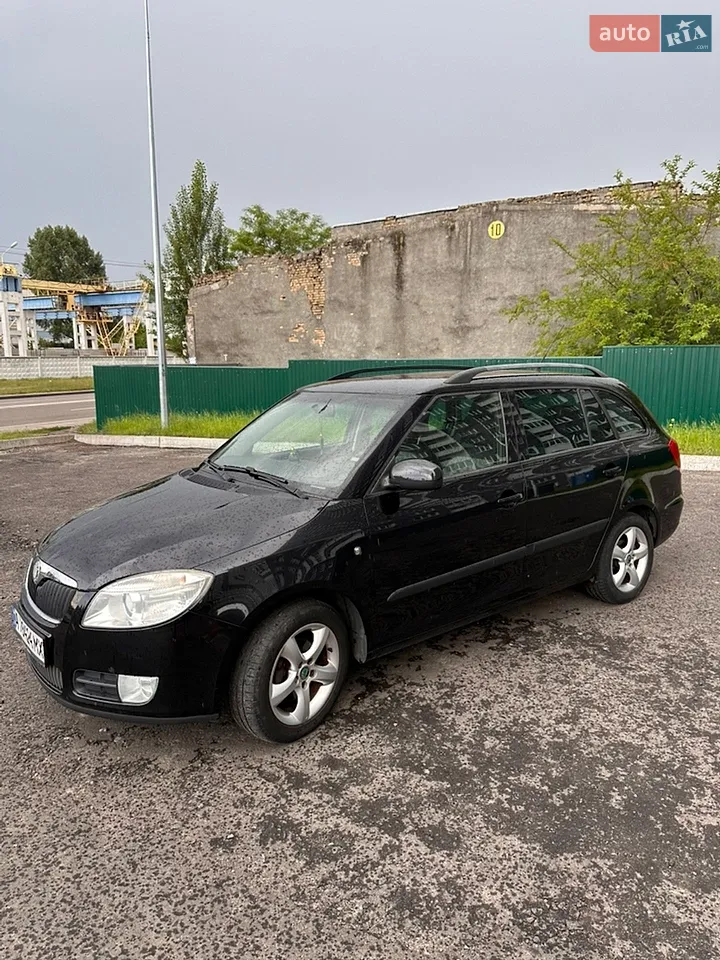 2010 Skoda Fabia - мініатюра 24