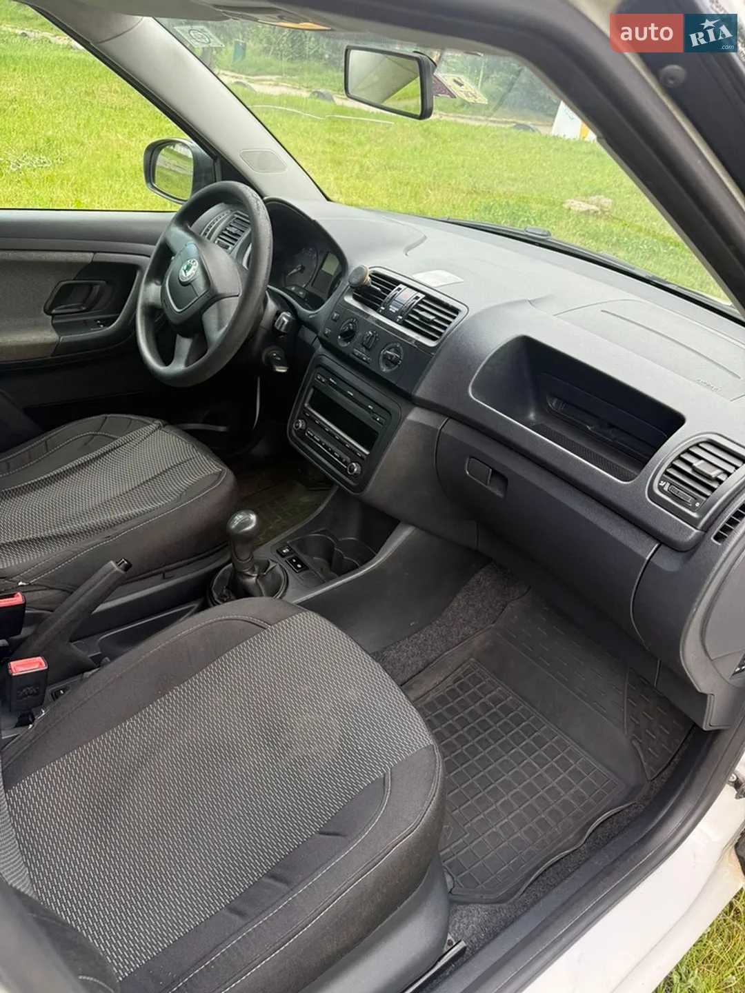 2012 Skoda Fabia - мініатюра 12