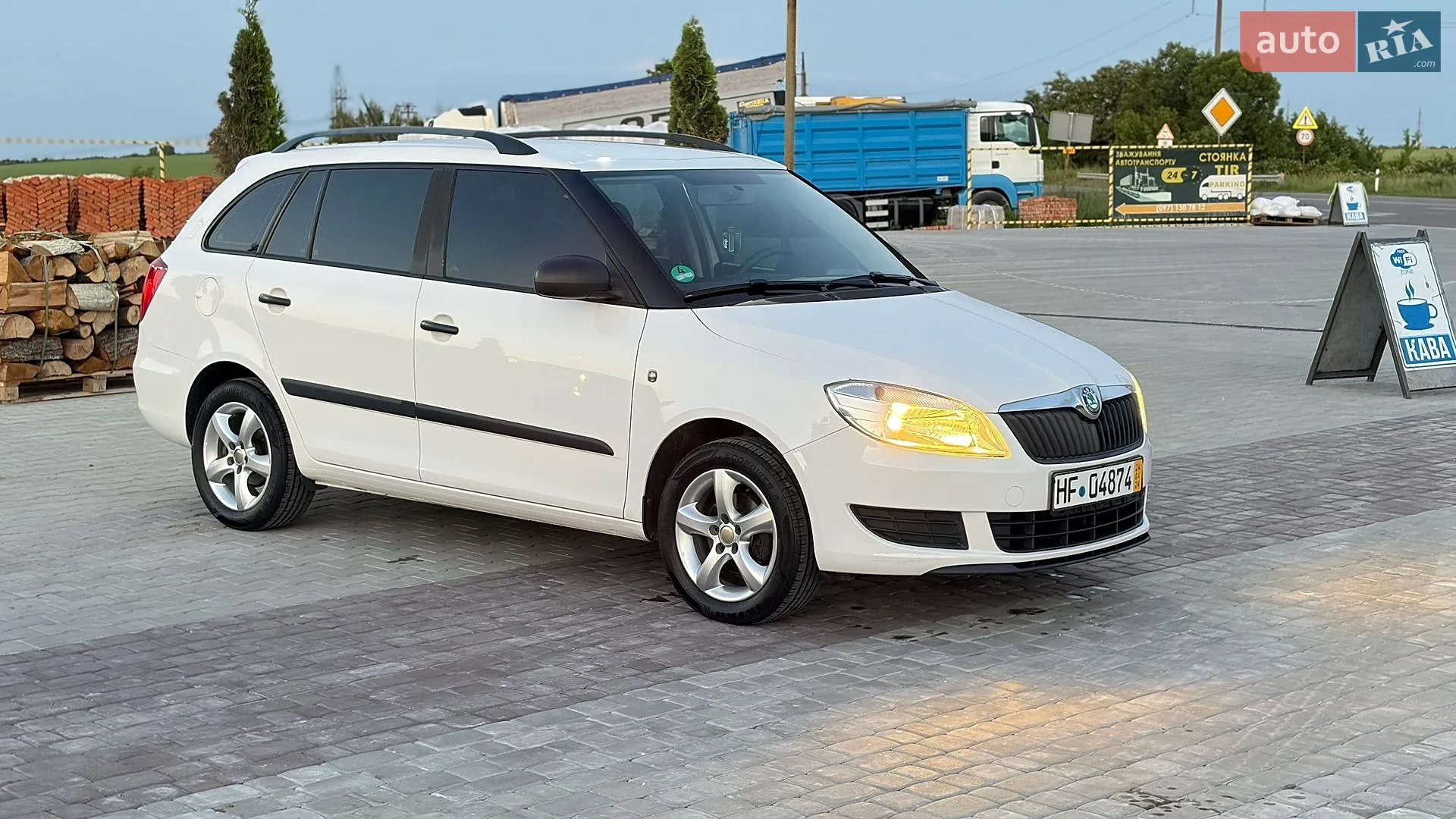 2012 Skoda Fabia - мініатюра 3
