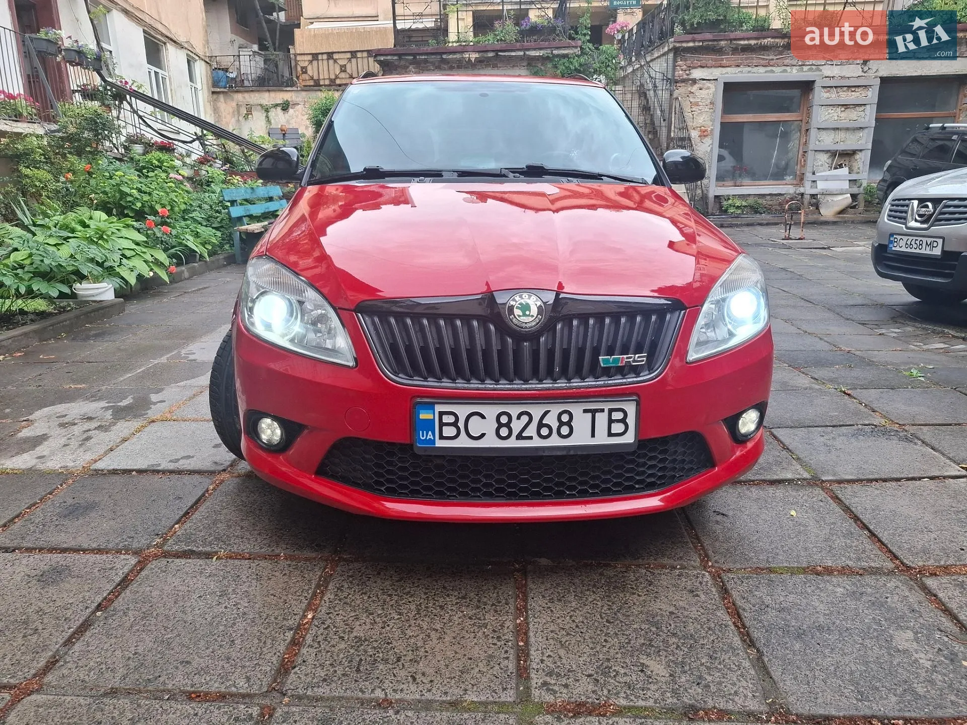 2011 Skoda Fabia - мініатюра 2