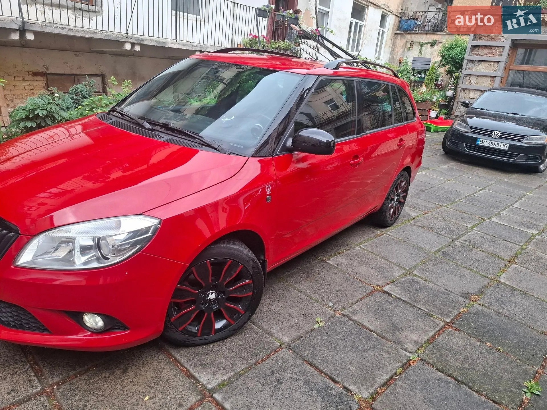 2011 Skoda Fabia - мініатюра 8