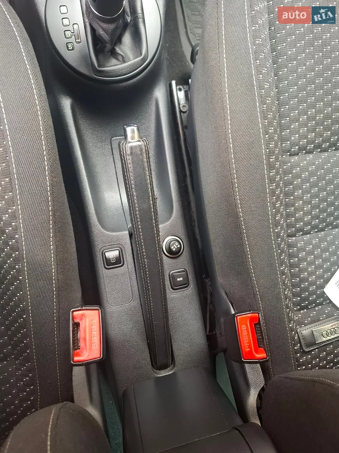2011 Skoda Fabia - мініатюра 31