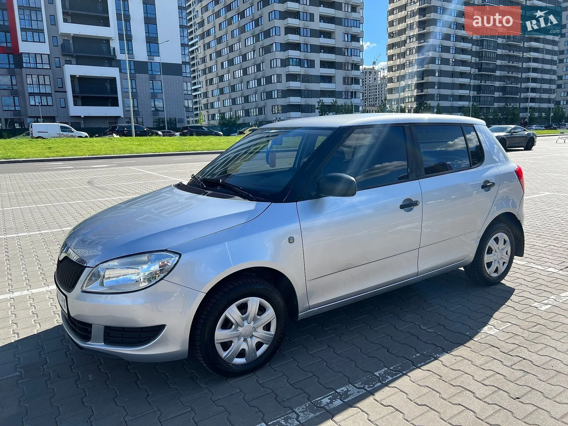 2012 Skoda Fabia - мініатюра 4