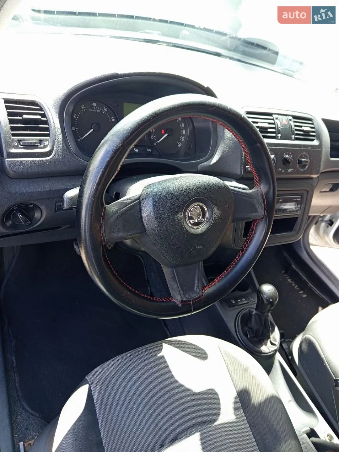 2014 Skoda Fabia - мініатюра 10