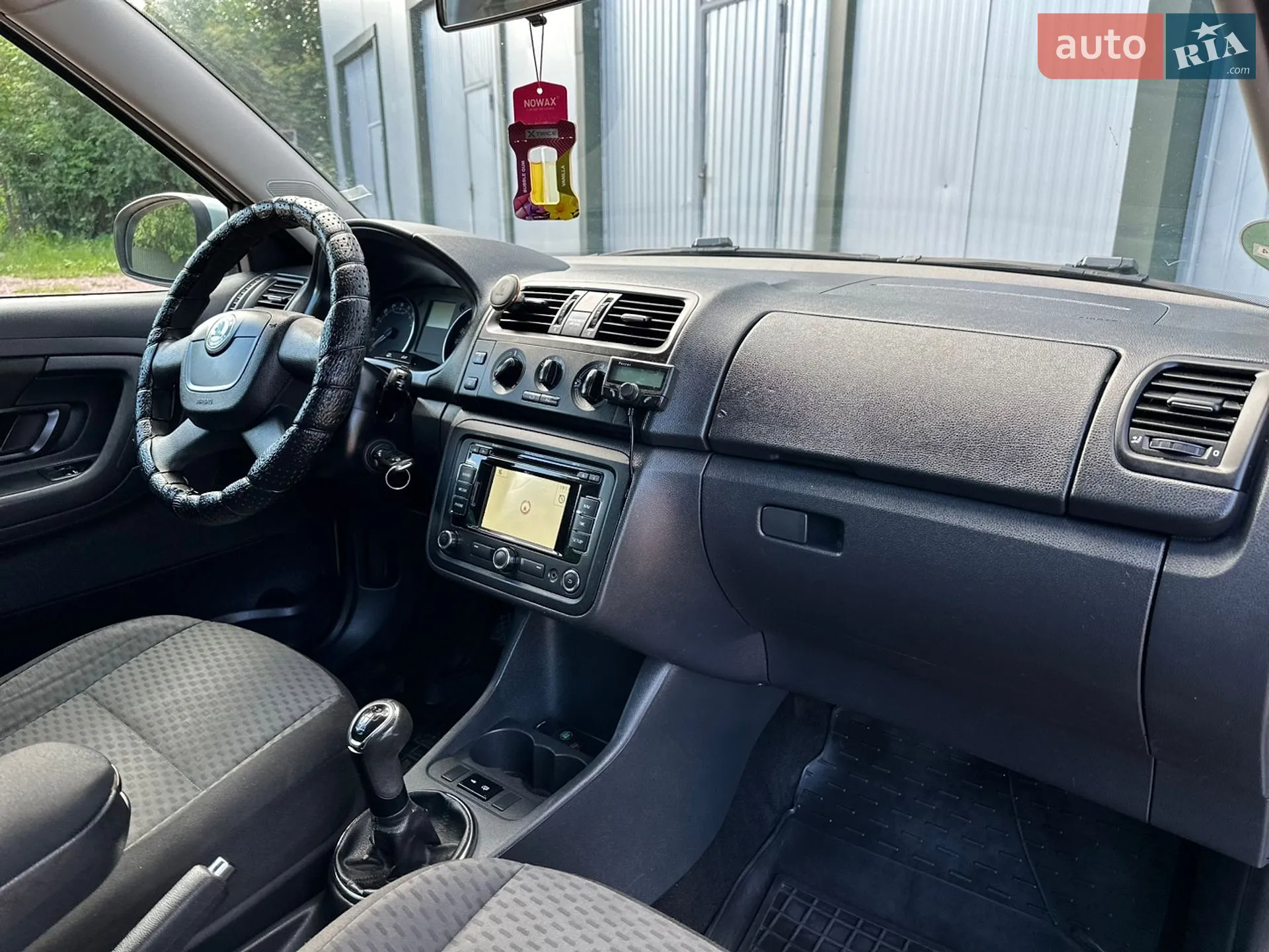 2011 Skoda Fabia - мініатюра 47