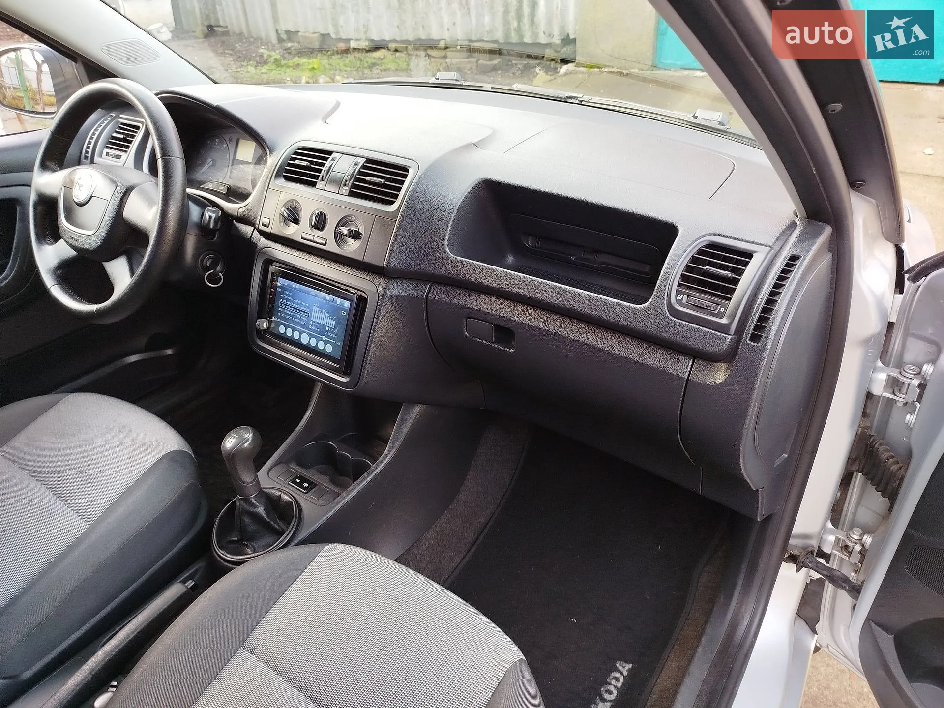 2012 Skoda Fabia - мініатюра 12