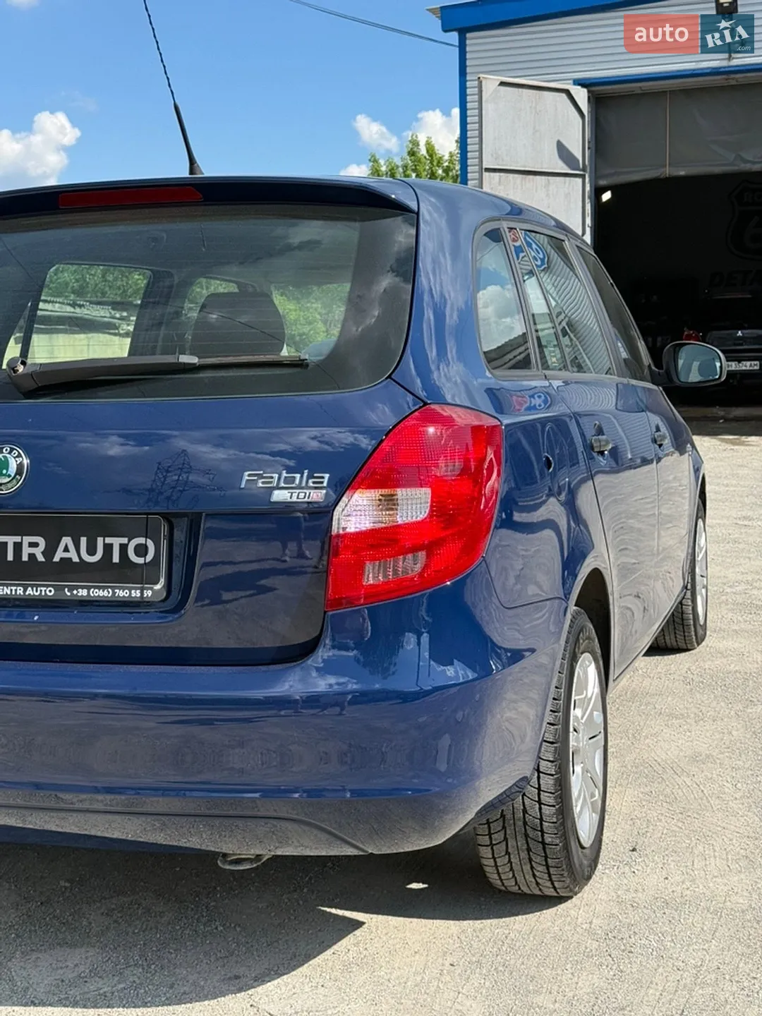 2010 Skoda Fabia - мініатюра 6