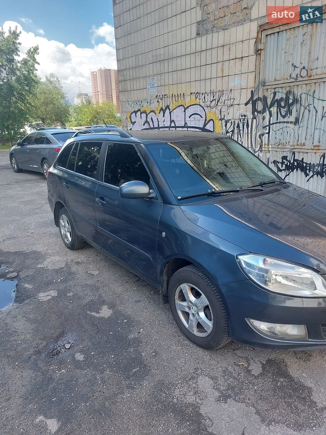 2011 Skoda Fabia - мініатюра 3