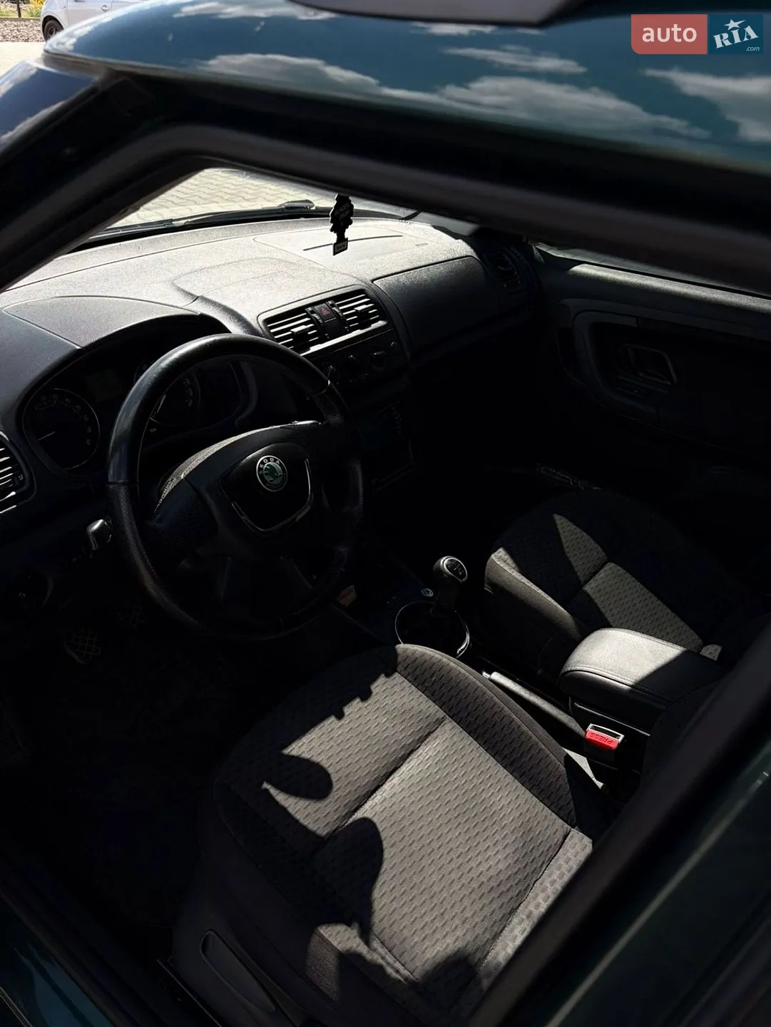 2011 Skoda Fabia - мініатюра 6