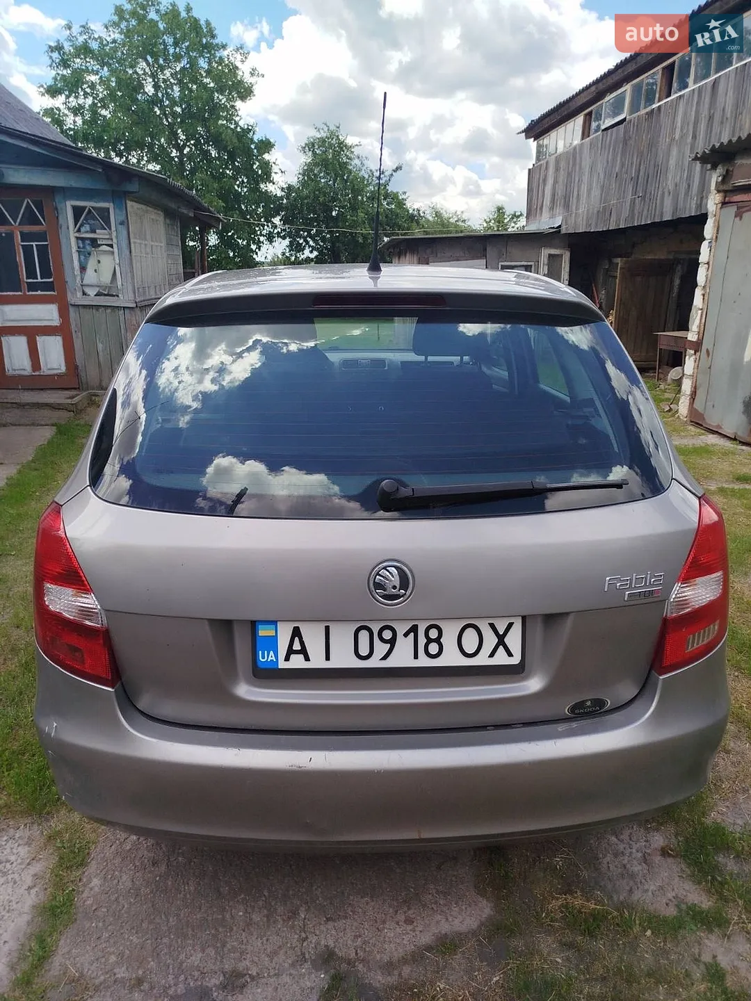 2010 Skoda Fabia - мініатюра 8