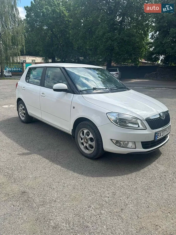 2014 Skoda Fabia - мініатюра 8