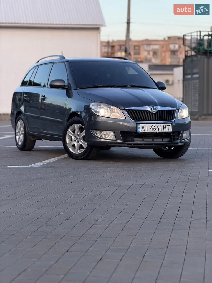 2011 Skoda Fabia - мініатюра 19