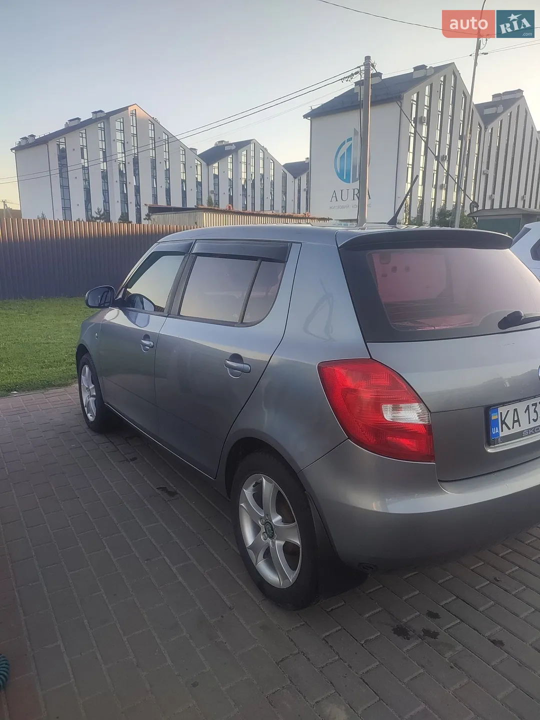 2012 Skoda Fabia - мініатюра 2