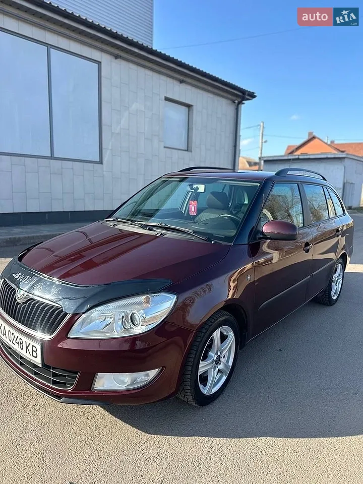 2010 Skoda Fabia - мініатюра 24
