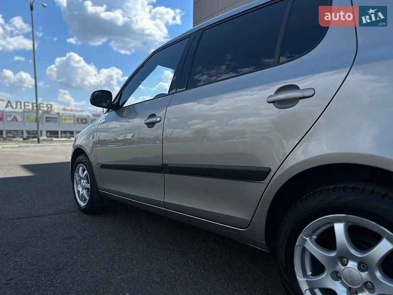 Skoda Fabia 2008 VIN TMBBC45J98B502627 фото оголошення 10 з 57