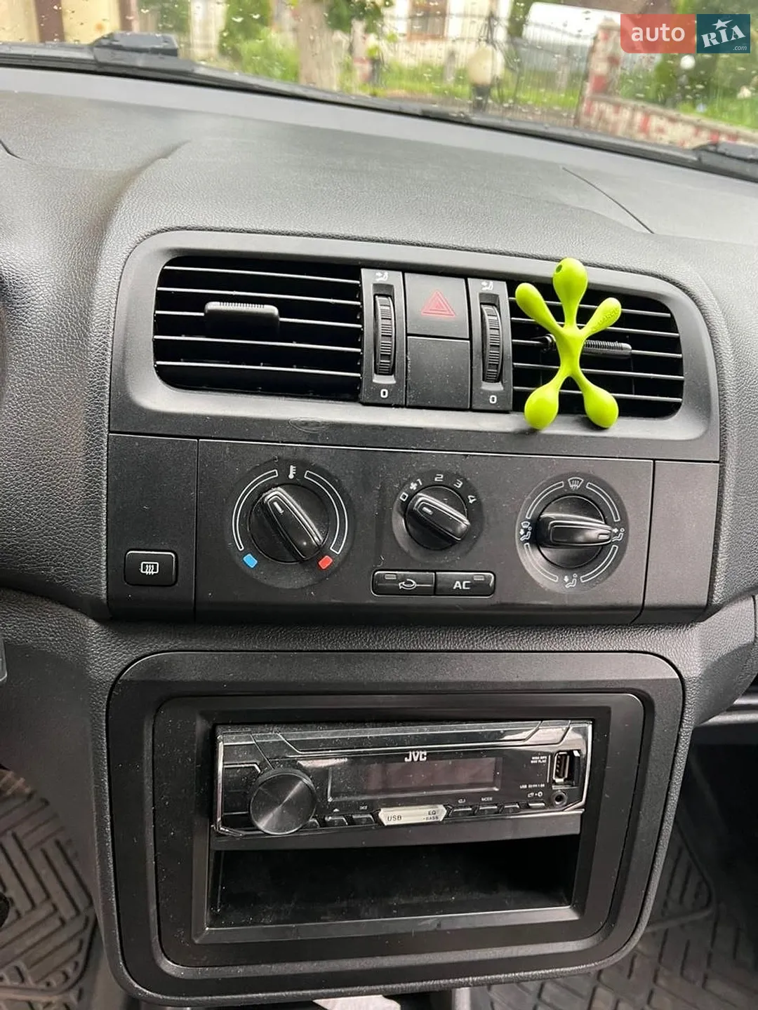 2012 Skoda Fabia - мініатюра 14
