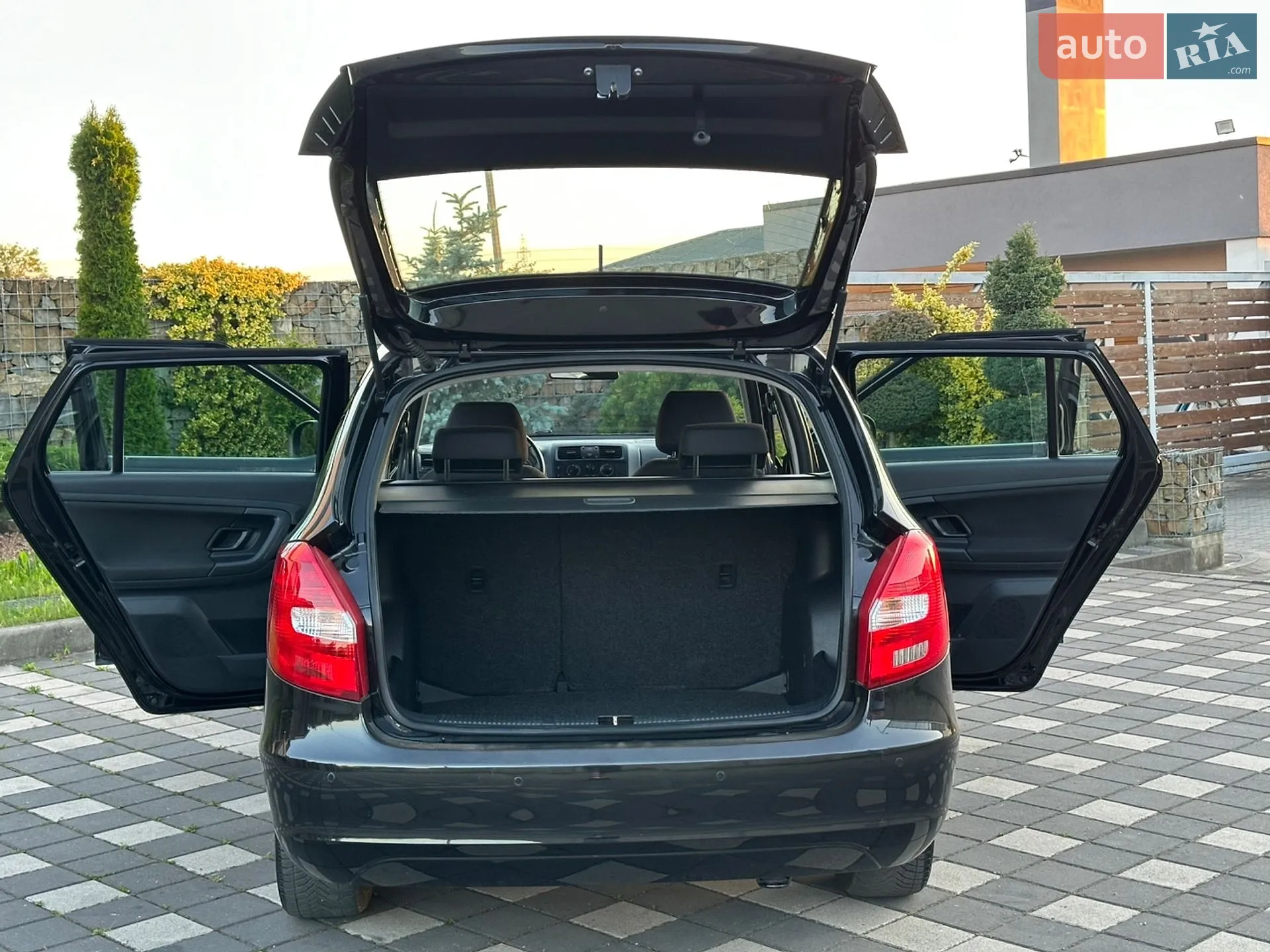 2014 Skoda Fabia - мініатюра 61