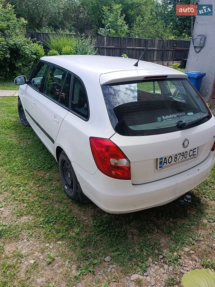 2010 Skoda Fabia - мініатюра 35