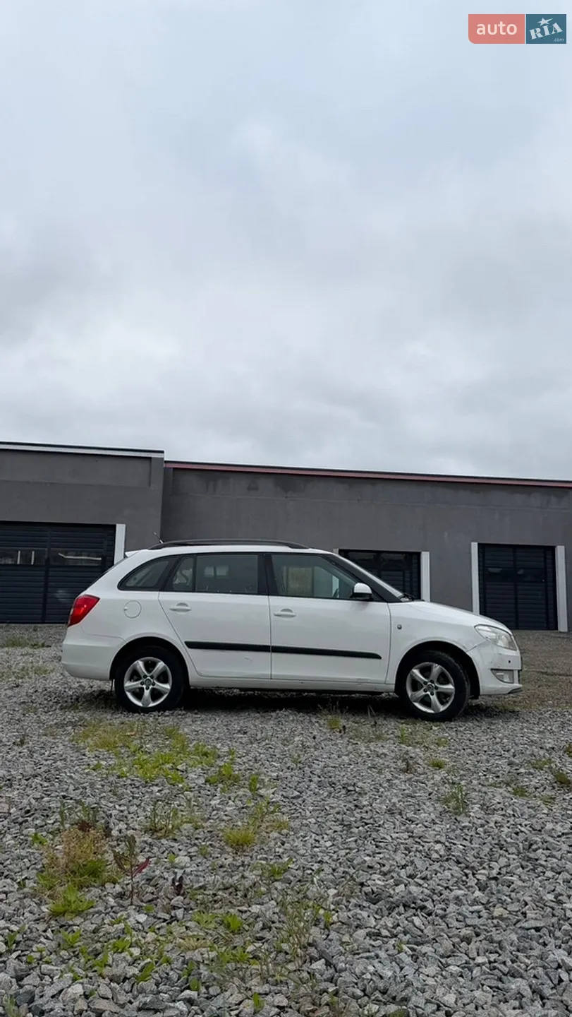2012 Skoda Fabia - мініатюра 7