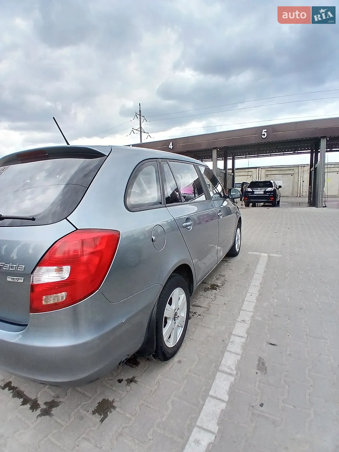 2012 Skoda Fabia - мініатюра 5