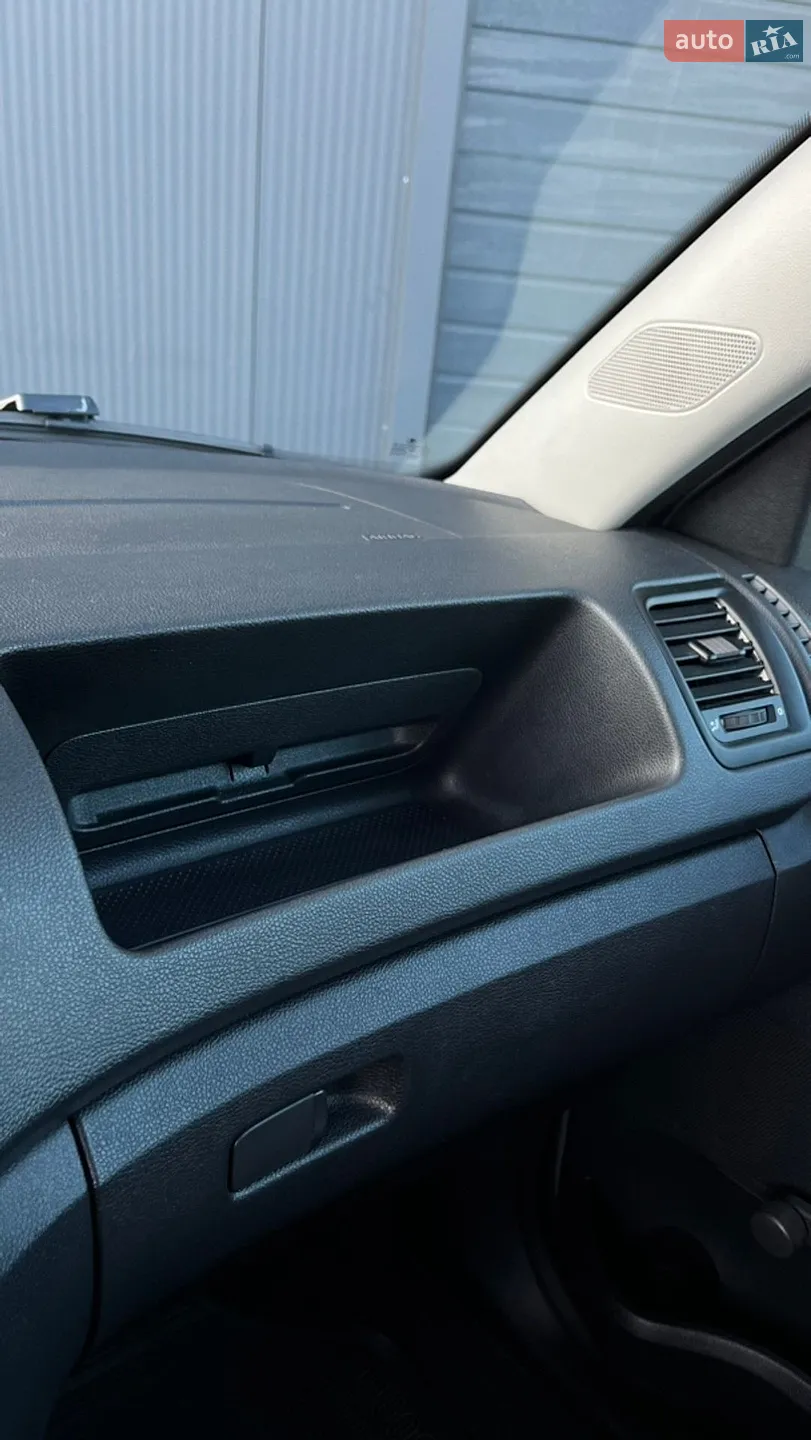 2011 Skoda Fabia - мініатюра 19