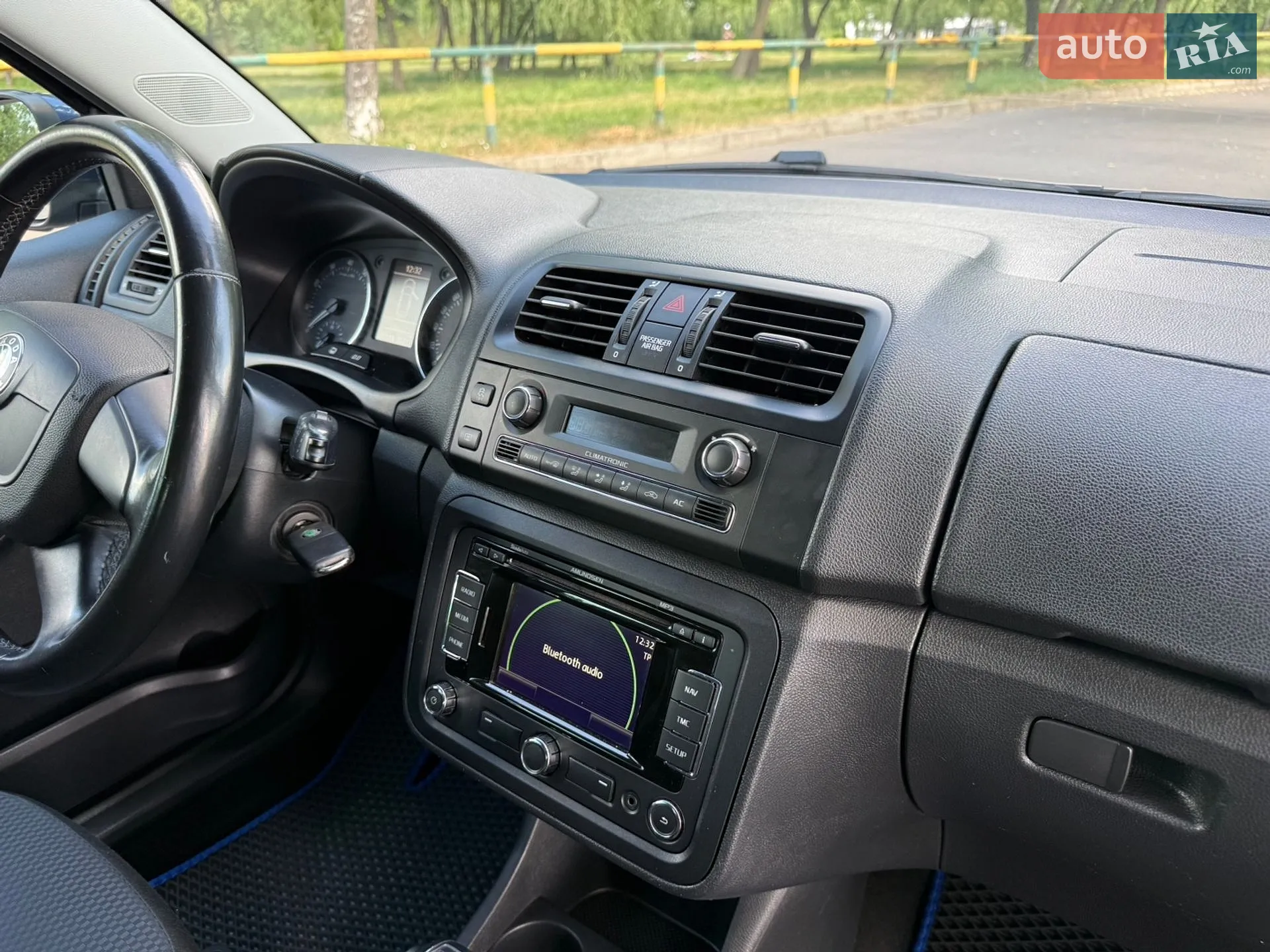 2011 Skoda Fabia - мініатюра 10