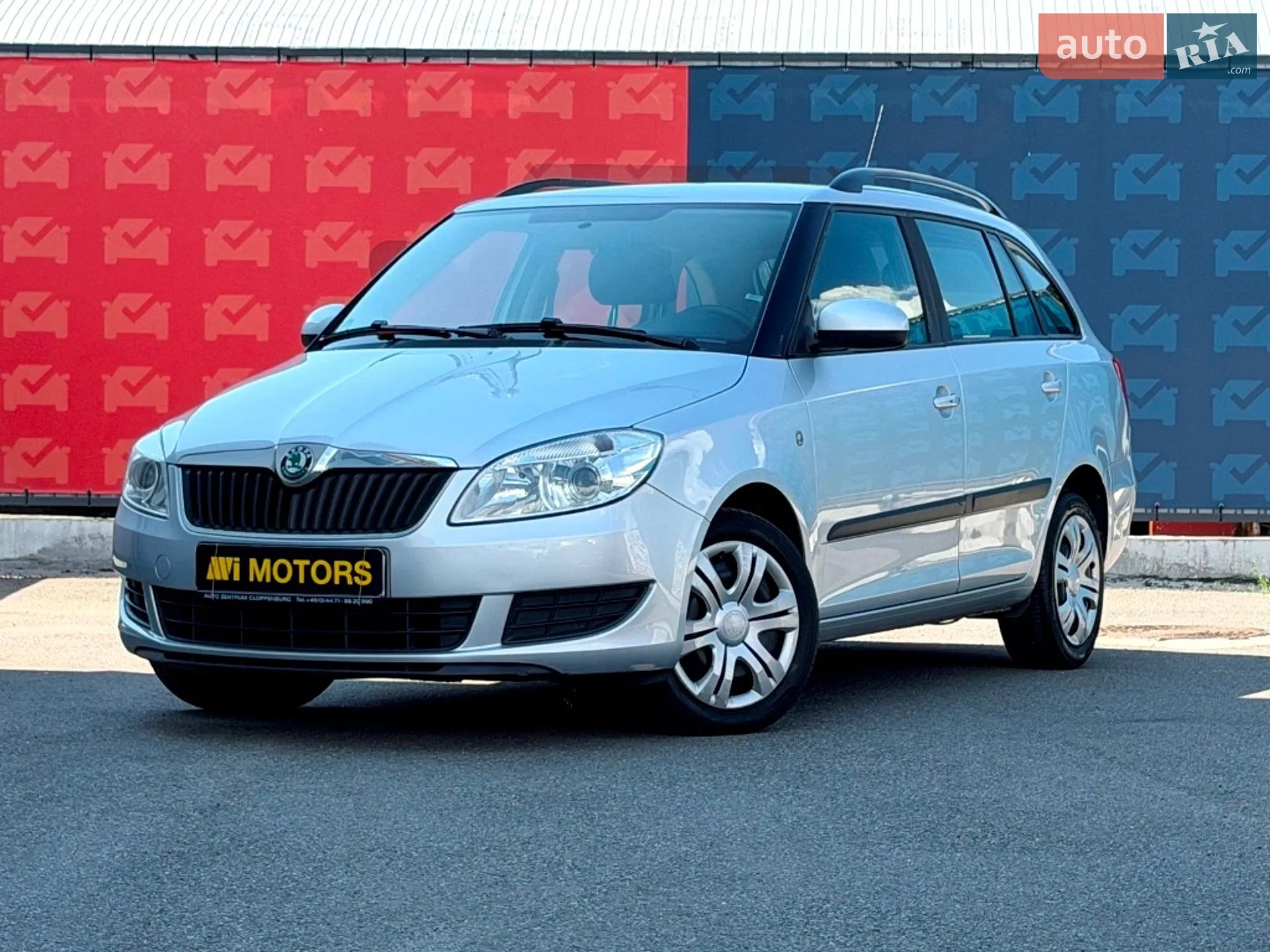 2012 Skoda Fabia - мініатюра 3