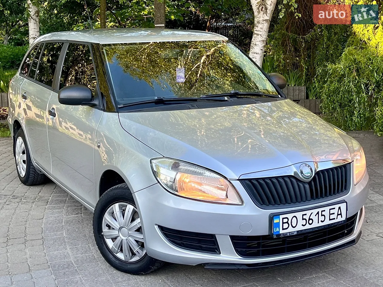 2011 Skoda Fabia - мініатюра 10