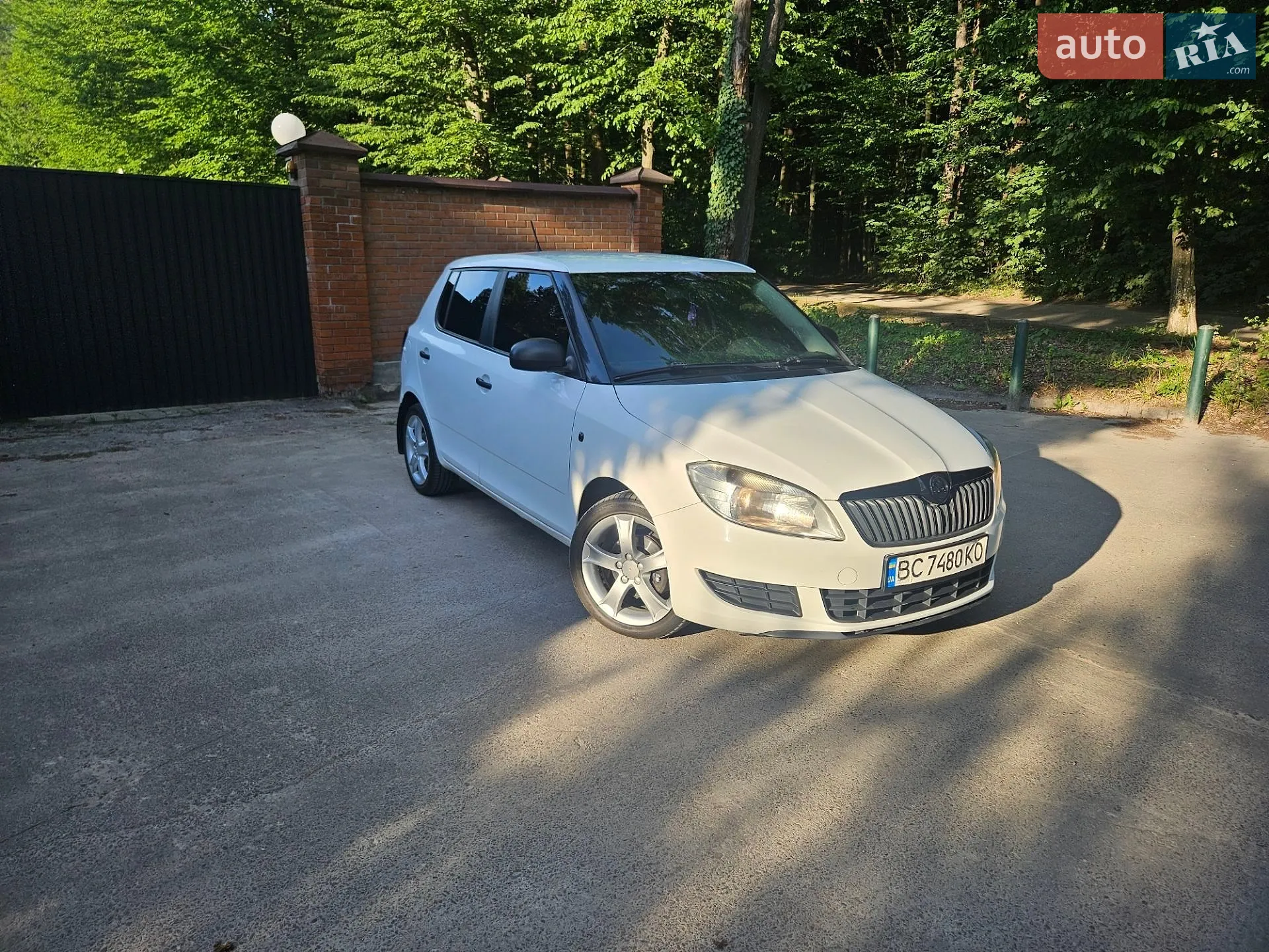 2010 Skoda Fabia - мініатюра 4