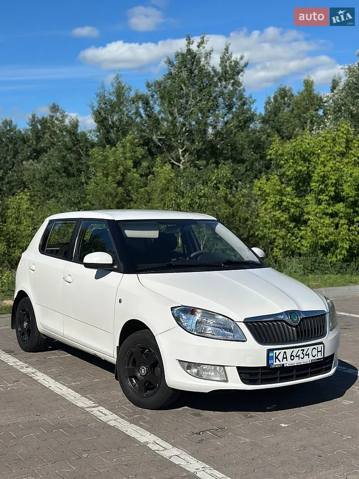 2011 Skoda Fabia - мініатюра 24