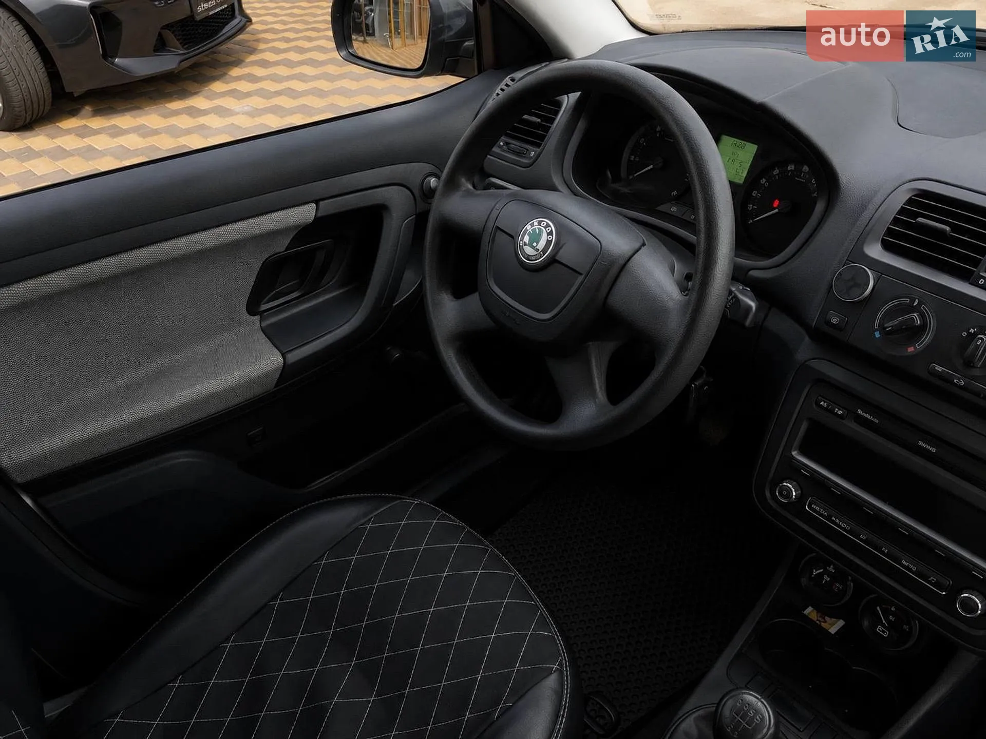 2010 Skoda Fabia - мініатюра 14