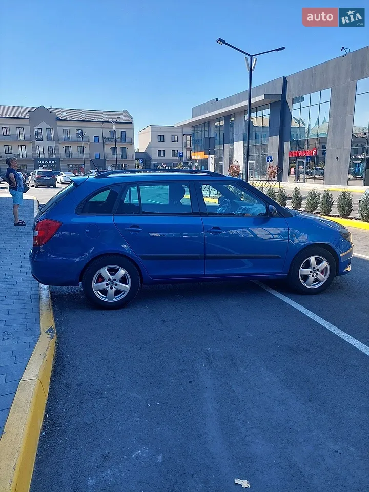 2010 Skoda Fabia - мініатюра 21