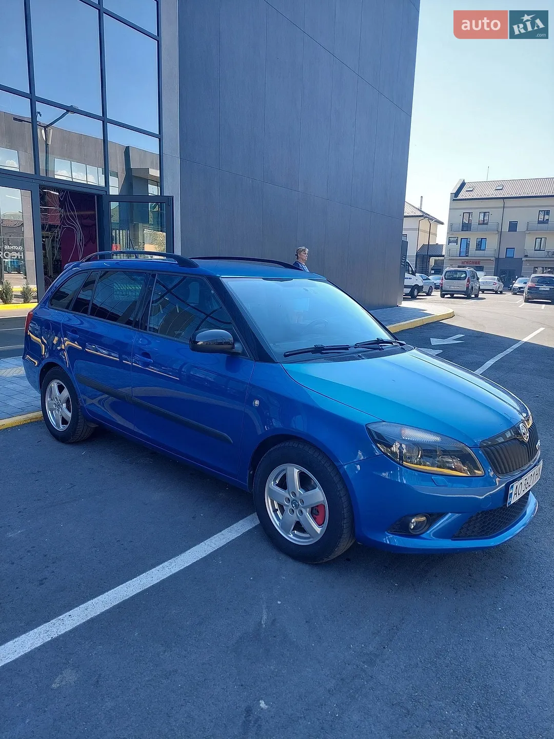 2011 Skoda Fabia - мініатюра 2