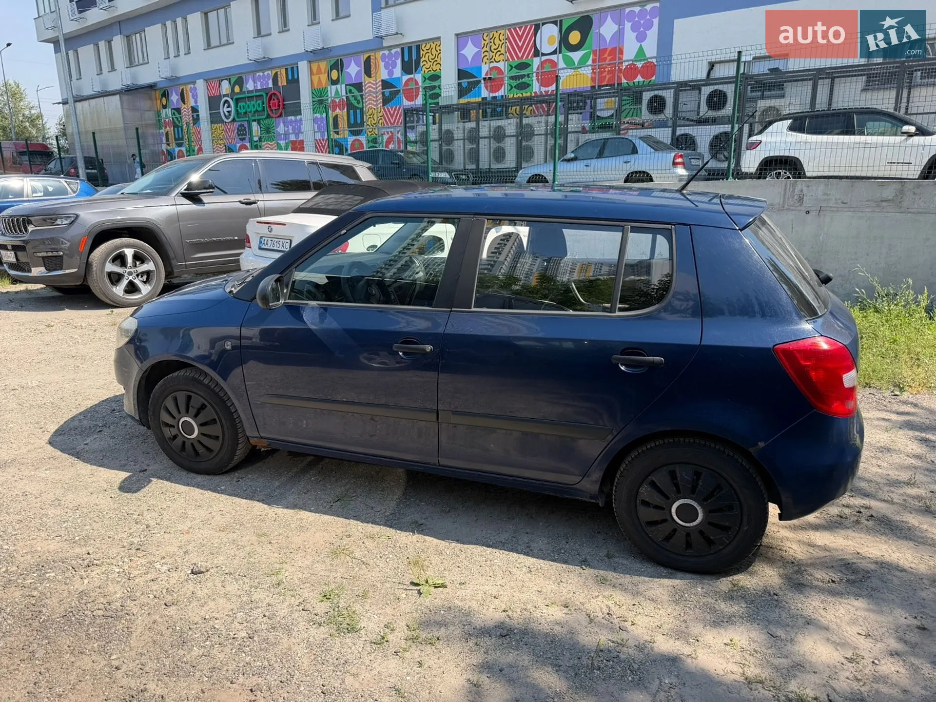 2011 Skoda Fabia - мініатюра 2