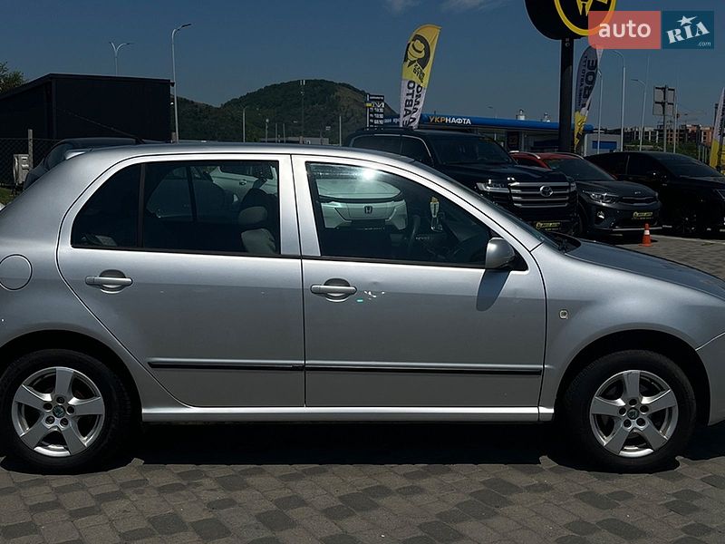 Хэтчбек Skoda Fabia 2006 в Мукачево