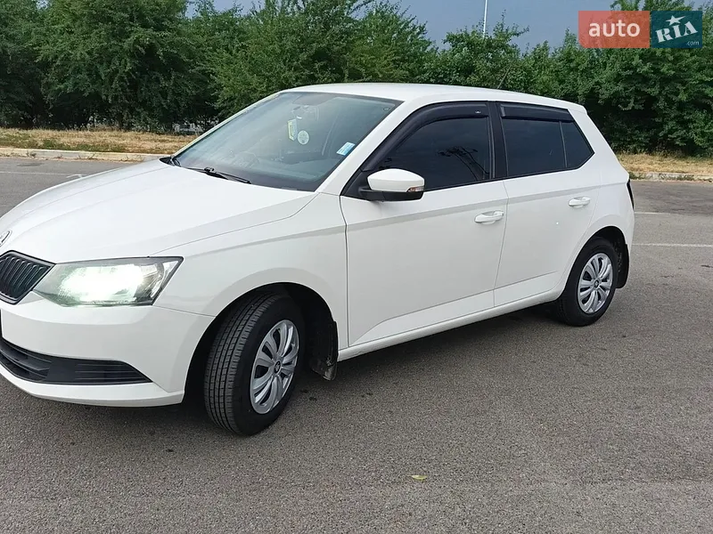 Skoda Fabia 2017 VIN TMBEB2NJ2JB500468 фото оголошення 8 з 75