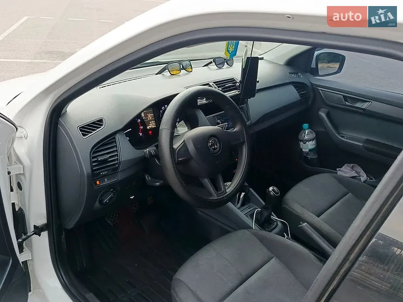 Skoda Fabia 2017 VIN TMBEB2NJ2JB500468 фото оголошення 30 з 75
