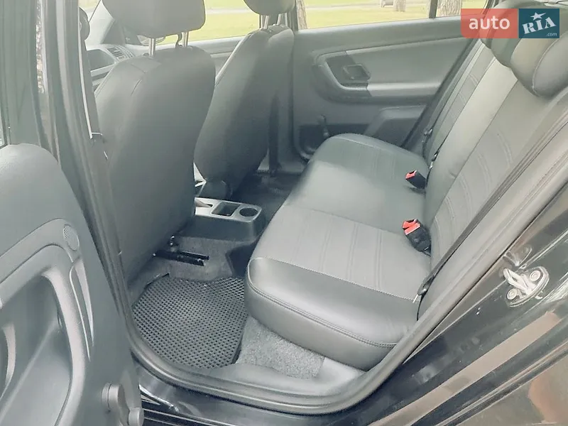 Skoda Fabia 2011 VIN TMBJM25J5B3169079 фото оголошення 11 з 54