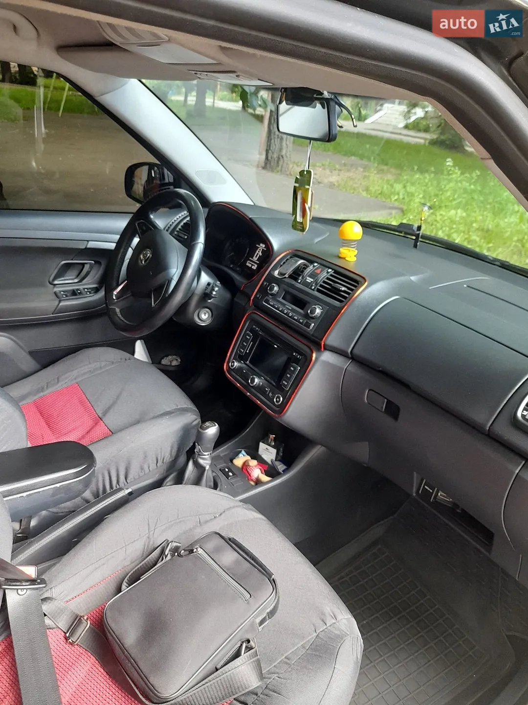 Skoda Fabia 2014 VIN TMBEL65J7E3098435 фото оголошення 4 з 14