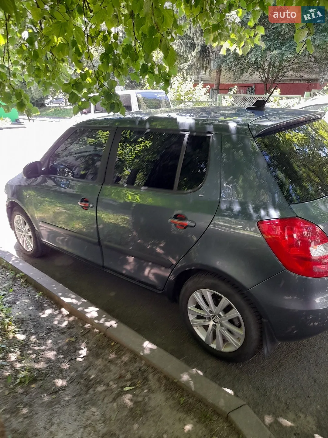 Skoda Fabia 2014 VIN TMBEL65J7E3098435 фото оголошення 6 з 14