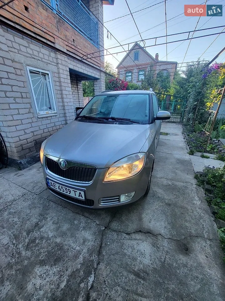2010 Skoda Fabia - мініатюра 20