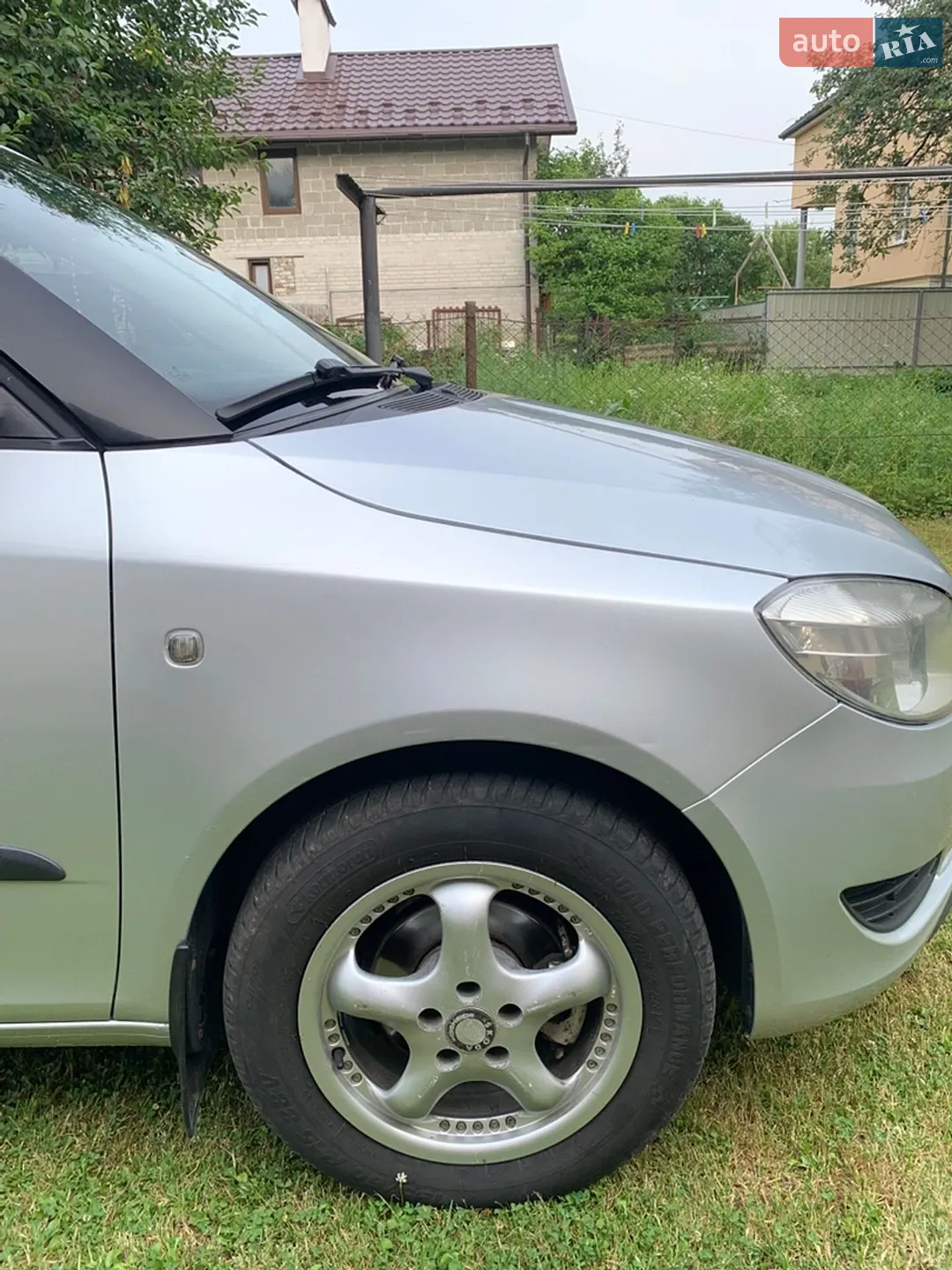 2010 Skoda Fabia - мініатюра 5