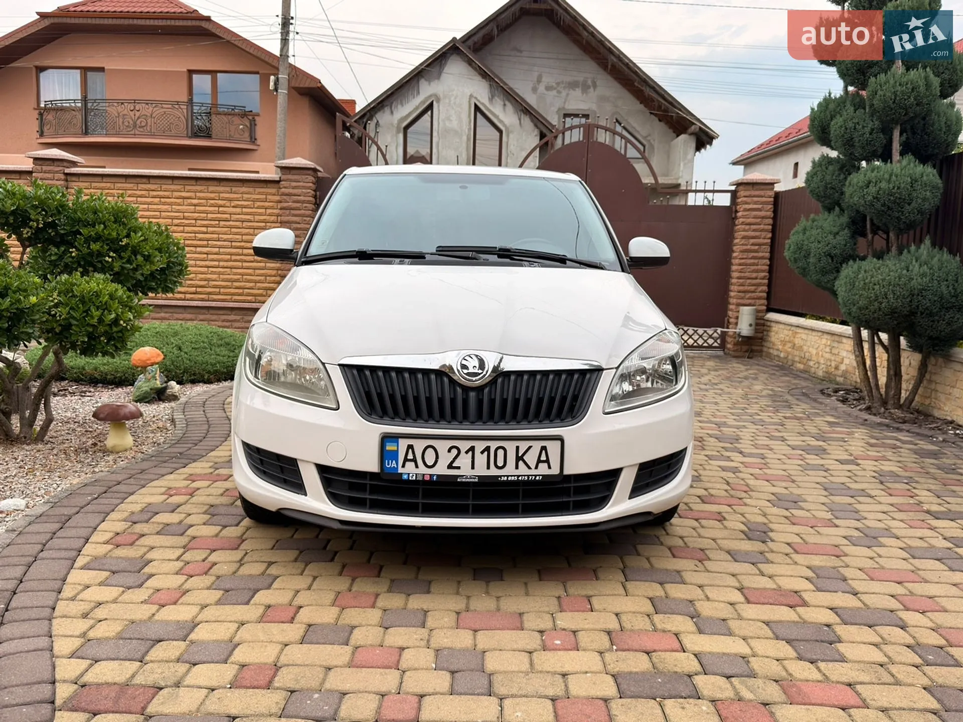 2014 Skoda Fabia - мініатюра 2