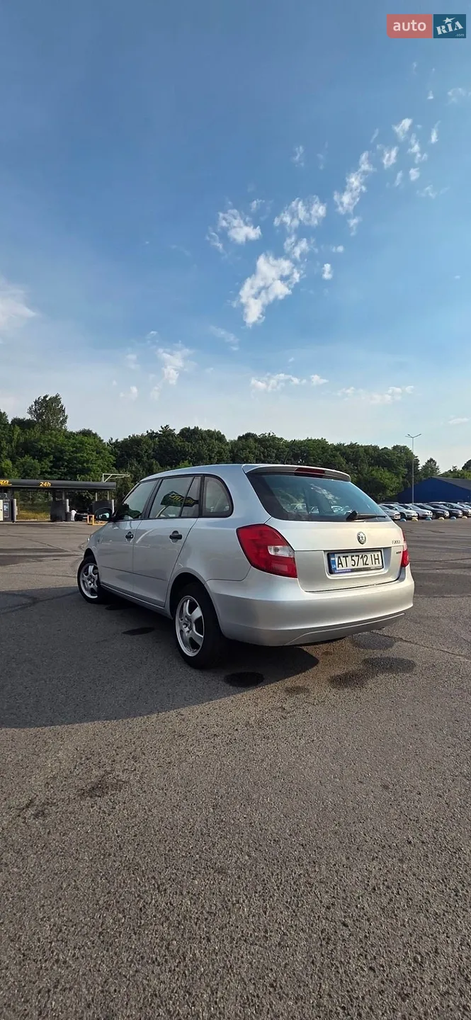 2012 Skoda Fabia - мініатюра 7
