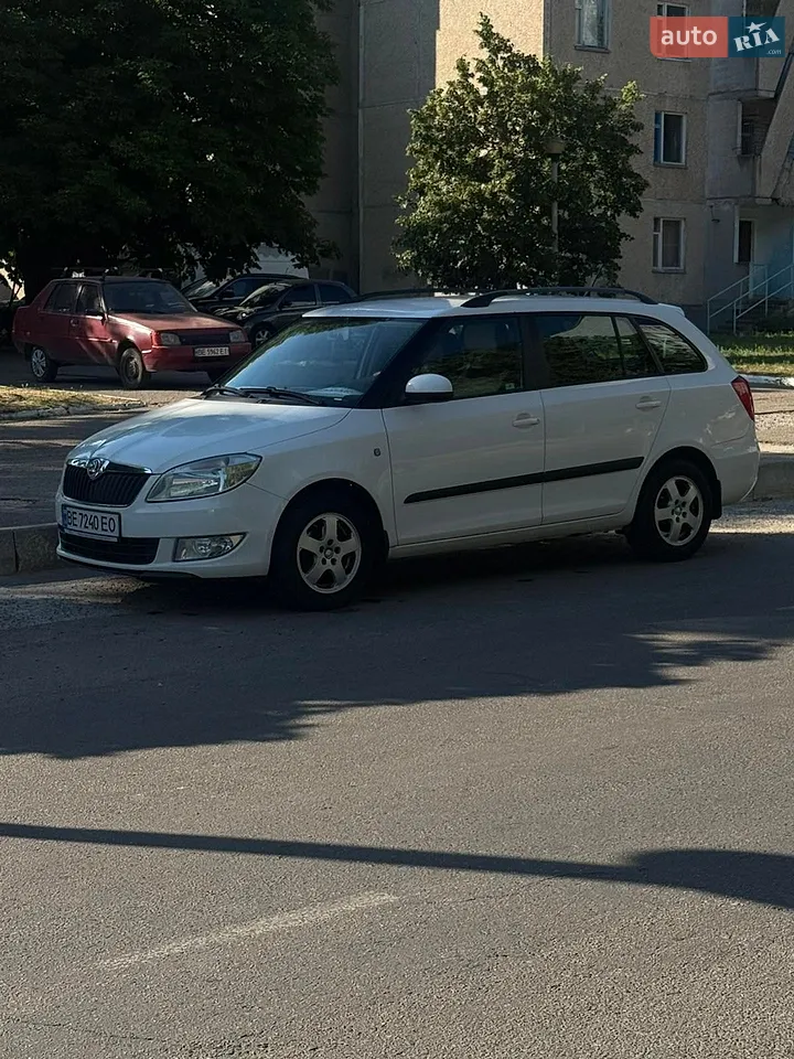 2012 Skoda Fabia - мініатюра 13