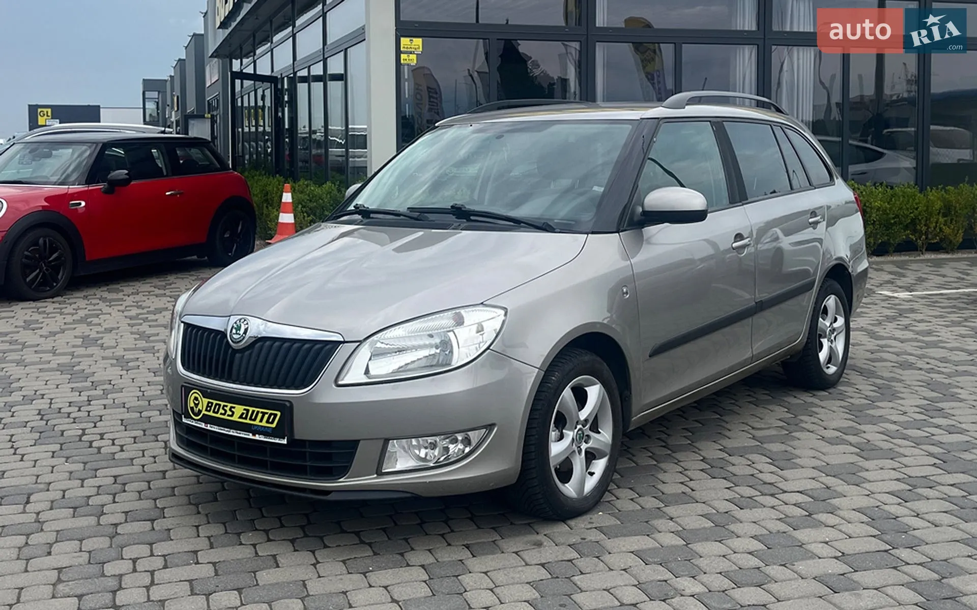 2013 Skoda Fabia - мініатюра 3