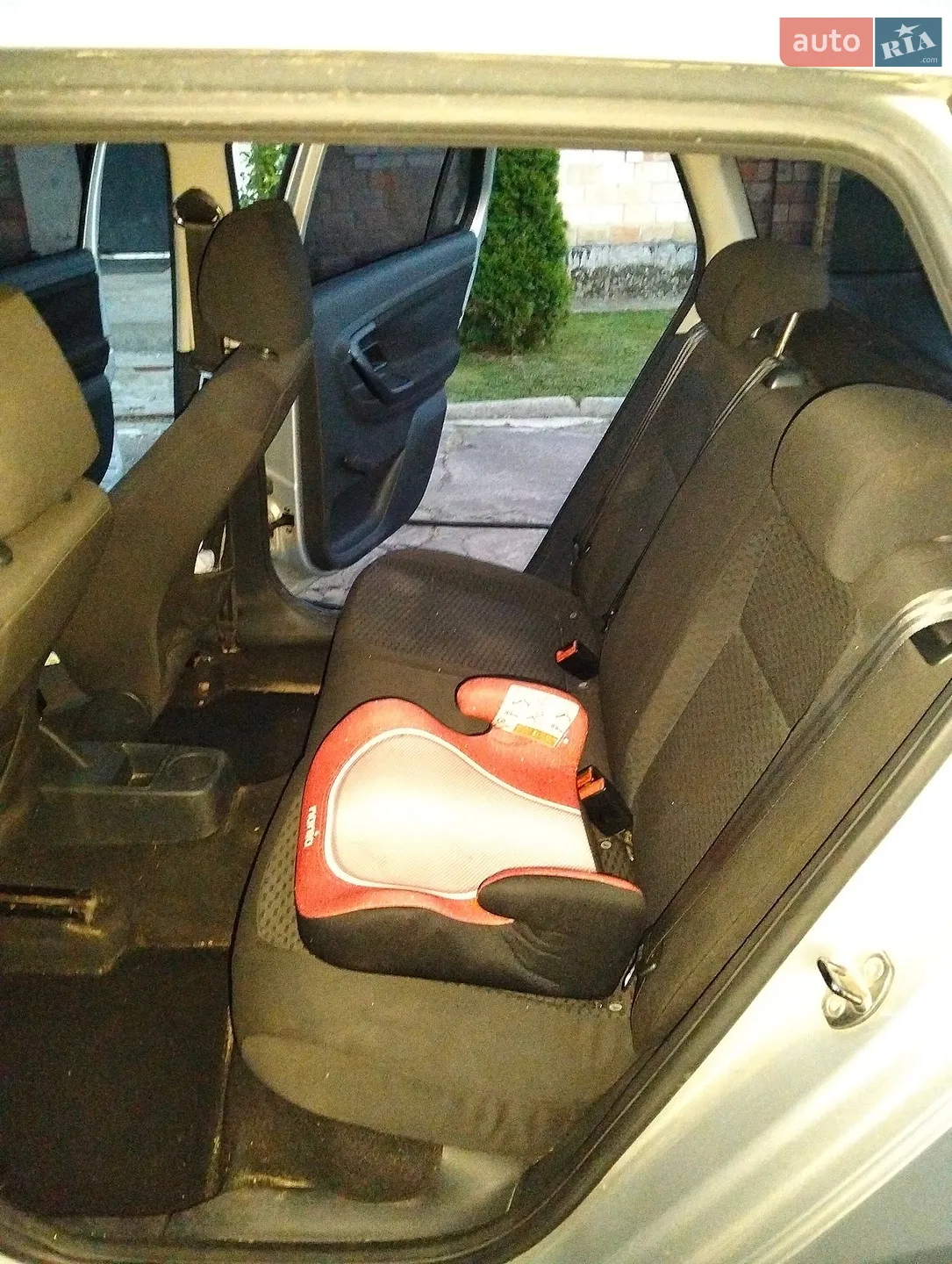 2010 Skoda Fabia - мініатюра 6