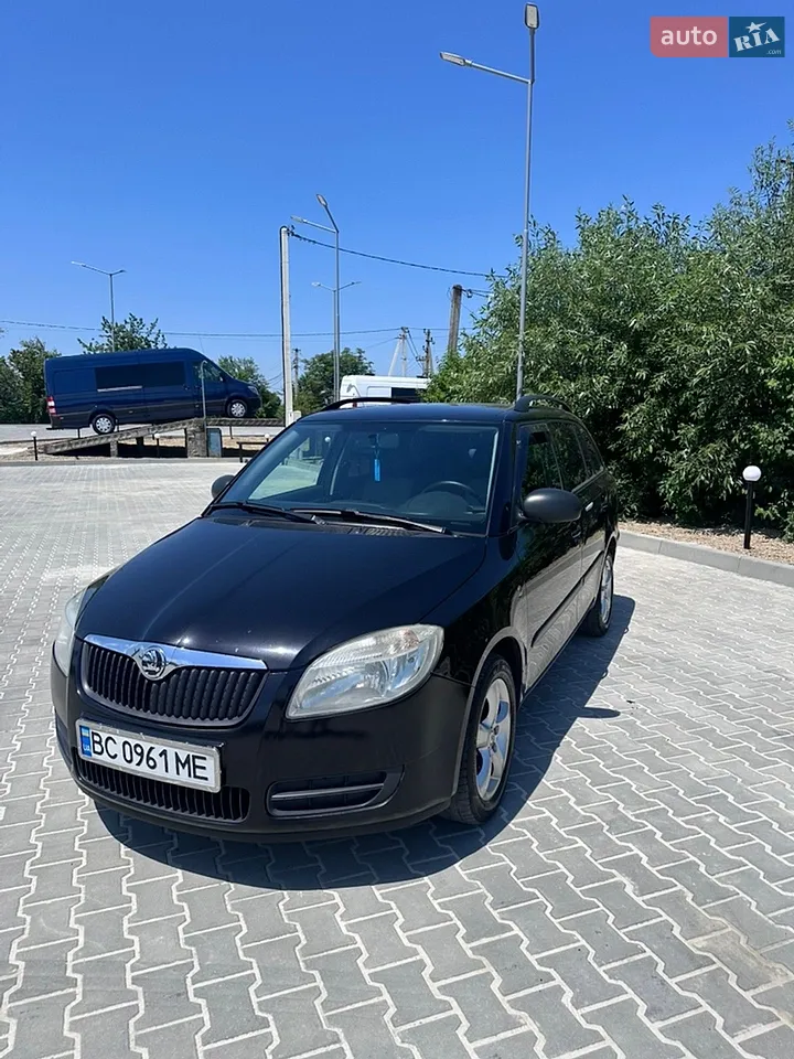 2010 Skoda Fabia - мініатюра 19