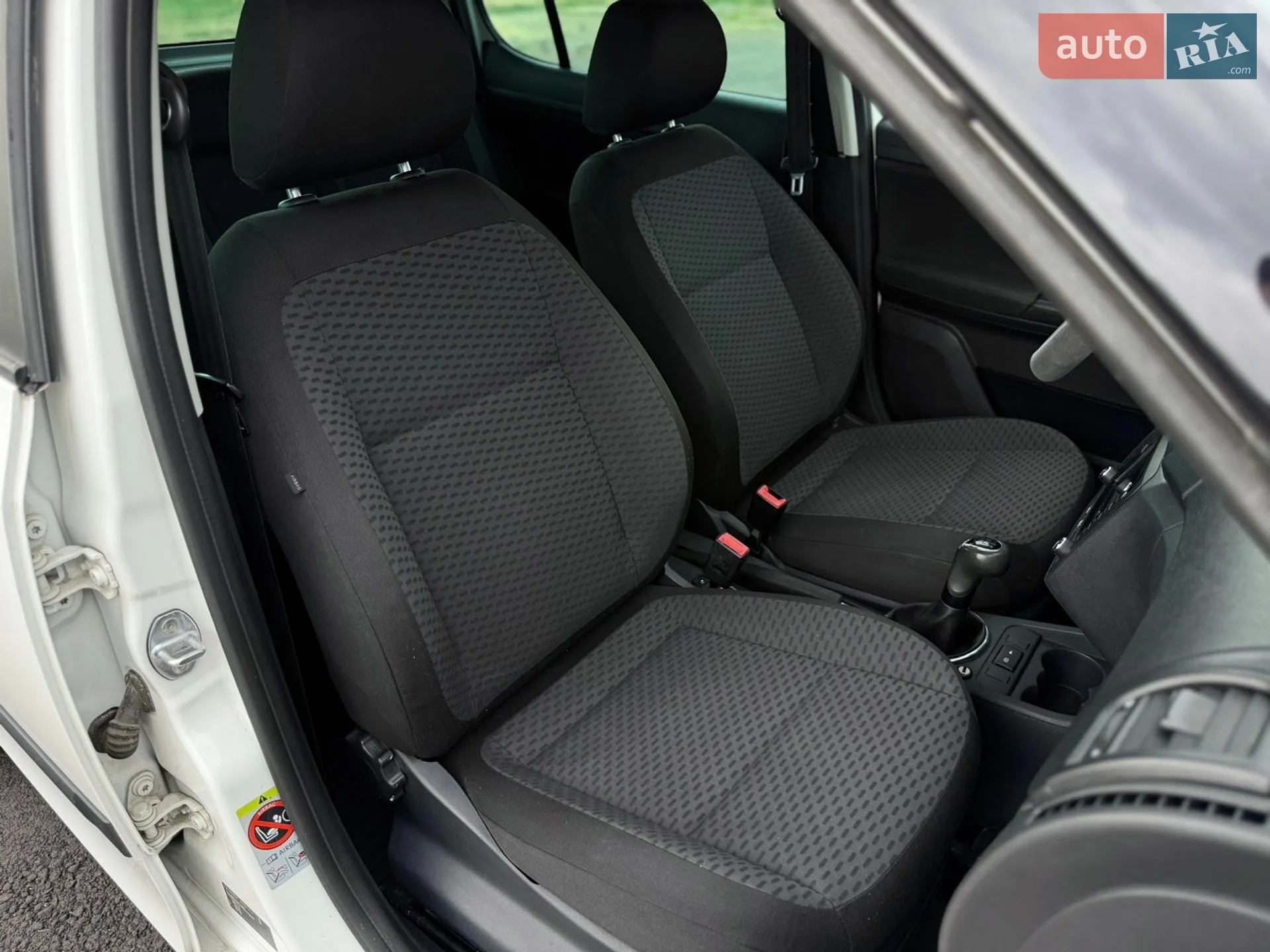 2012 Skoda Fabia - мініатюра 23