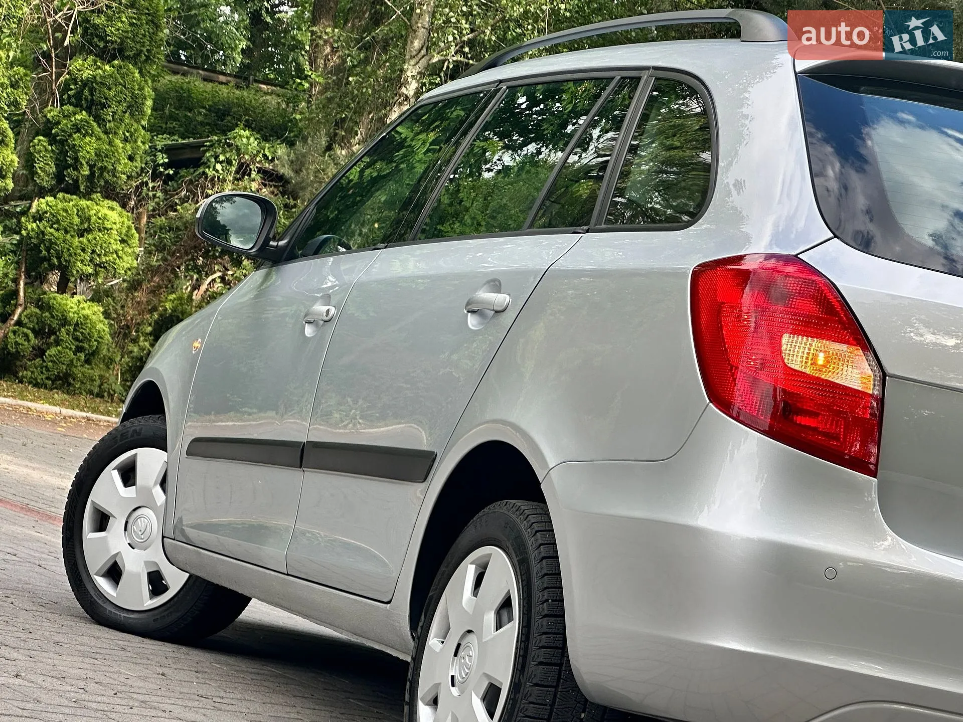 2010 Skoda Fabia - мініатюра 59